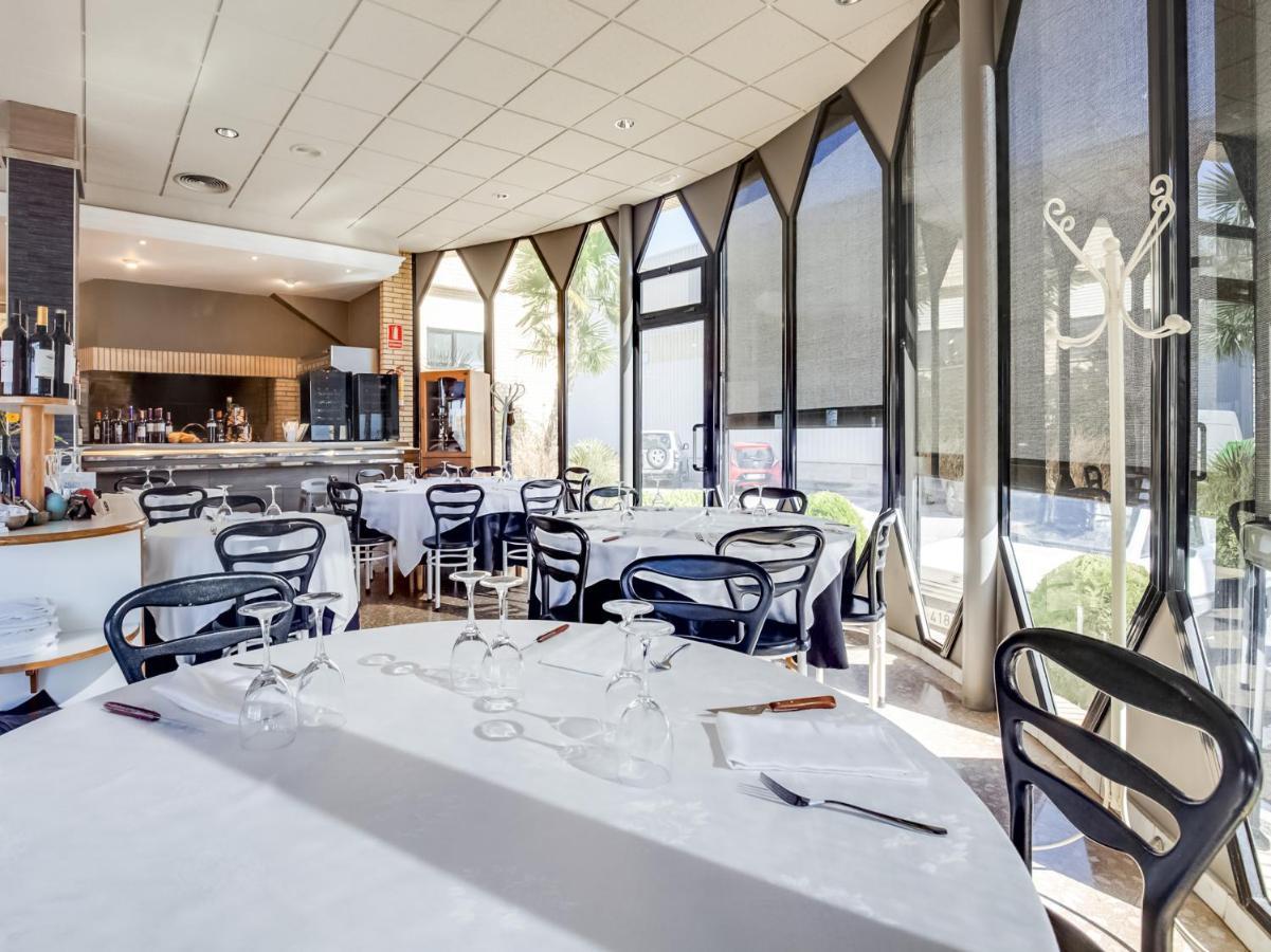 Hotel Restaurante Blanc I Negre 2 Agramunt Экстерьер фото